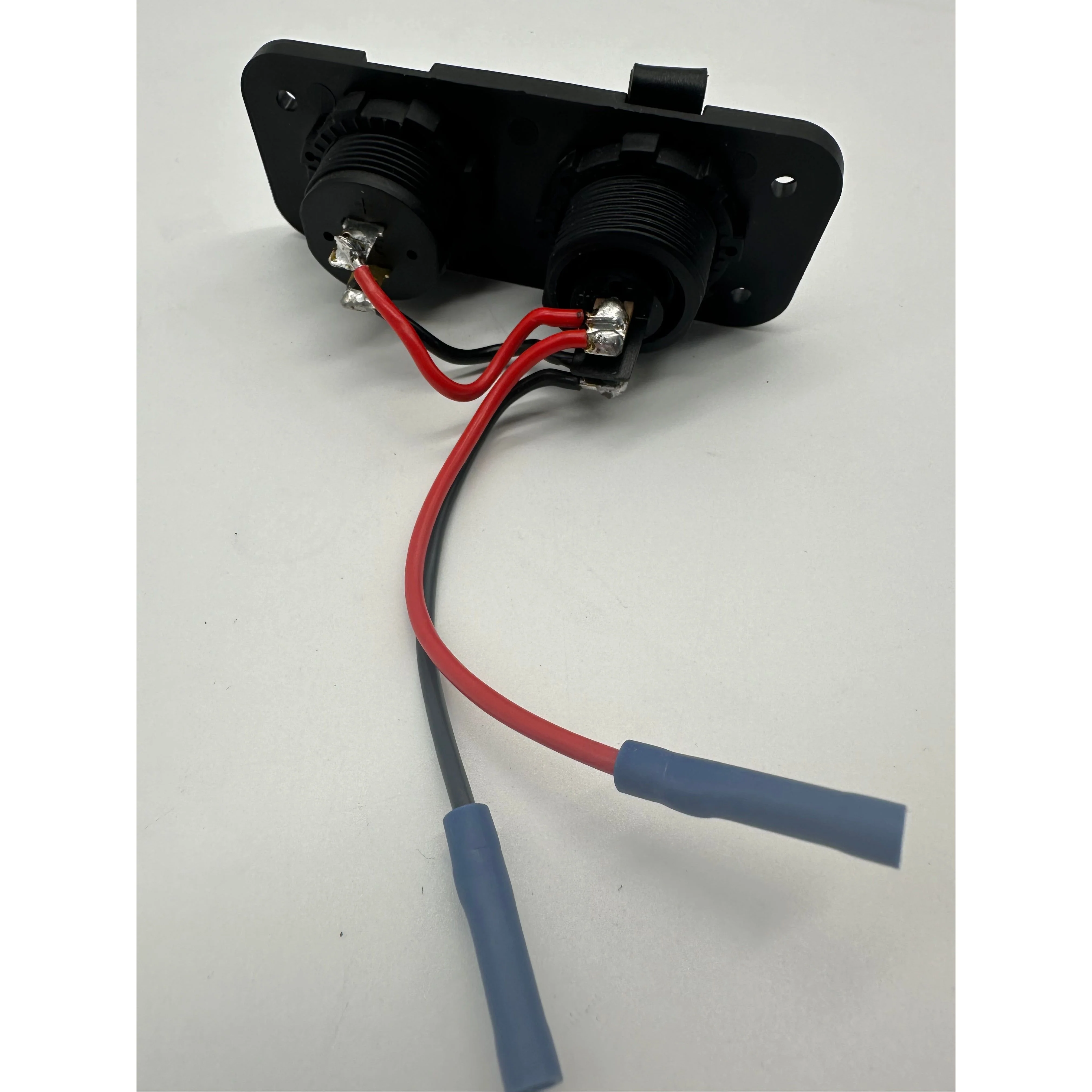 Accessory Plate - 2 gang - PRE-WIRED Sockets - Image 3