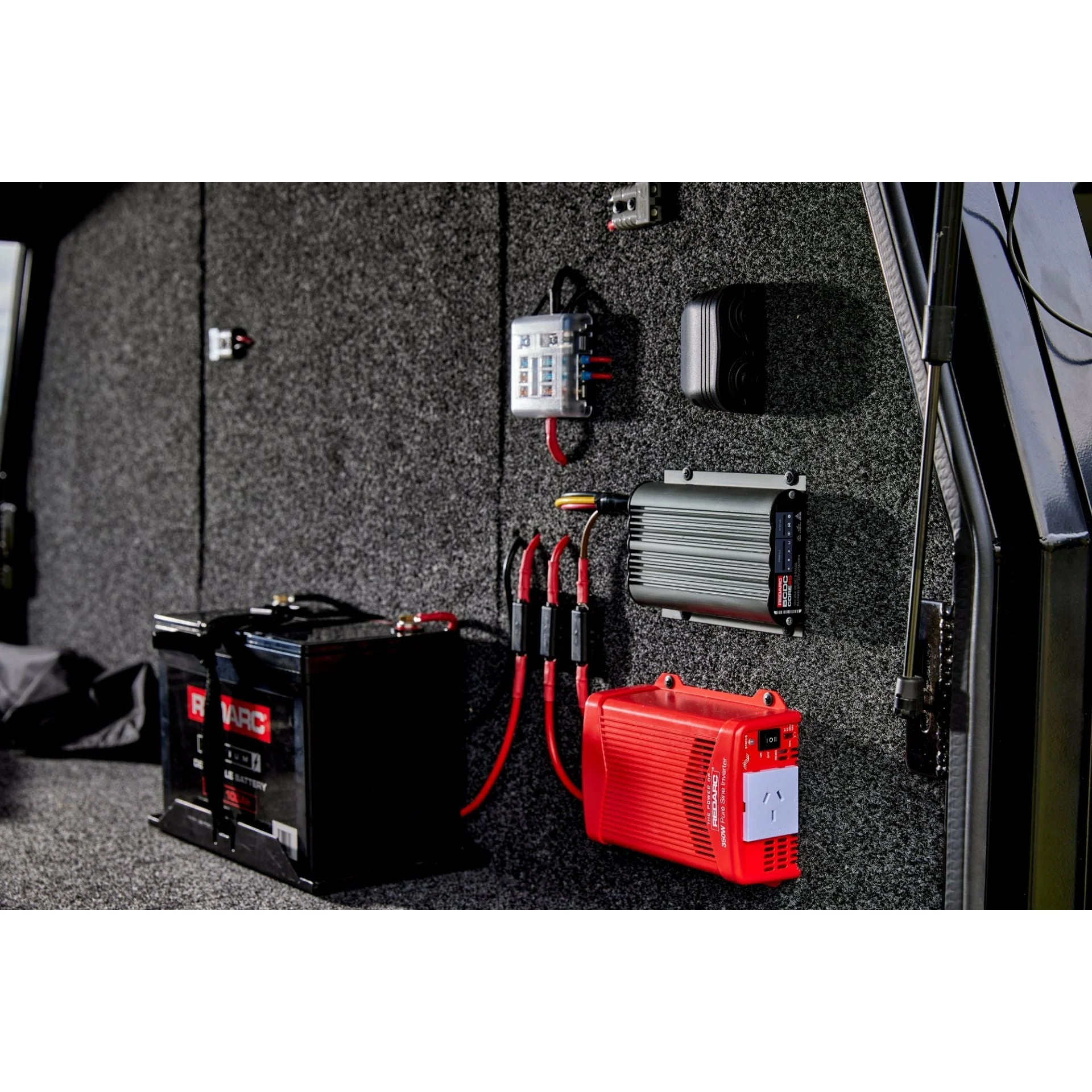 Redarc BCDC Core In-Cabin 25A DC Battery Charger | BCDCN1225 | Includes wiring Loom - Image 3
