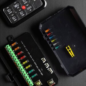 Switch Panel 8 Way 10-30V 60A On/Off or Momentary RGB Backlit | RSP8300 - Image 3