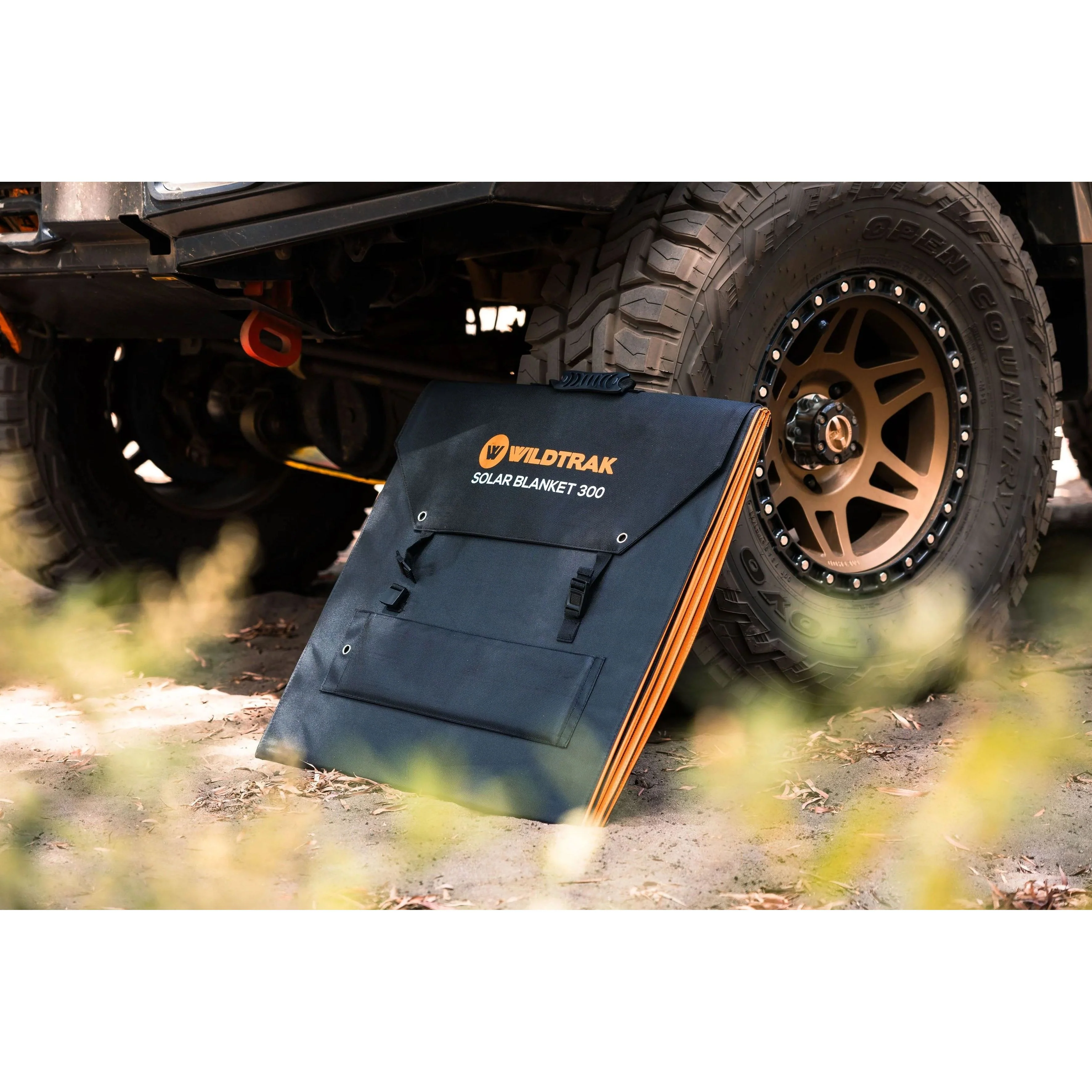 Wildtrak 240 watt Folding Solar Panel IP65 Waterproof & carry Bag - Image 6