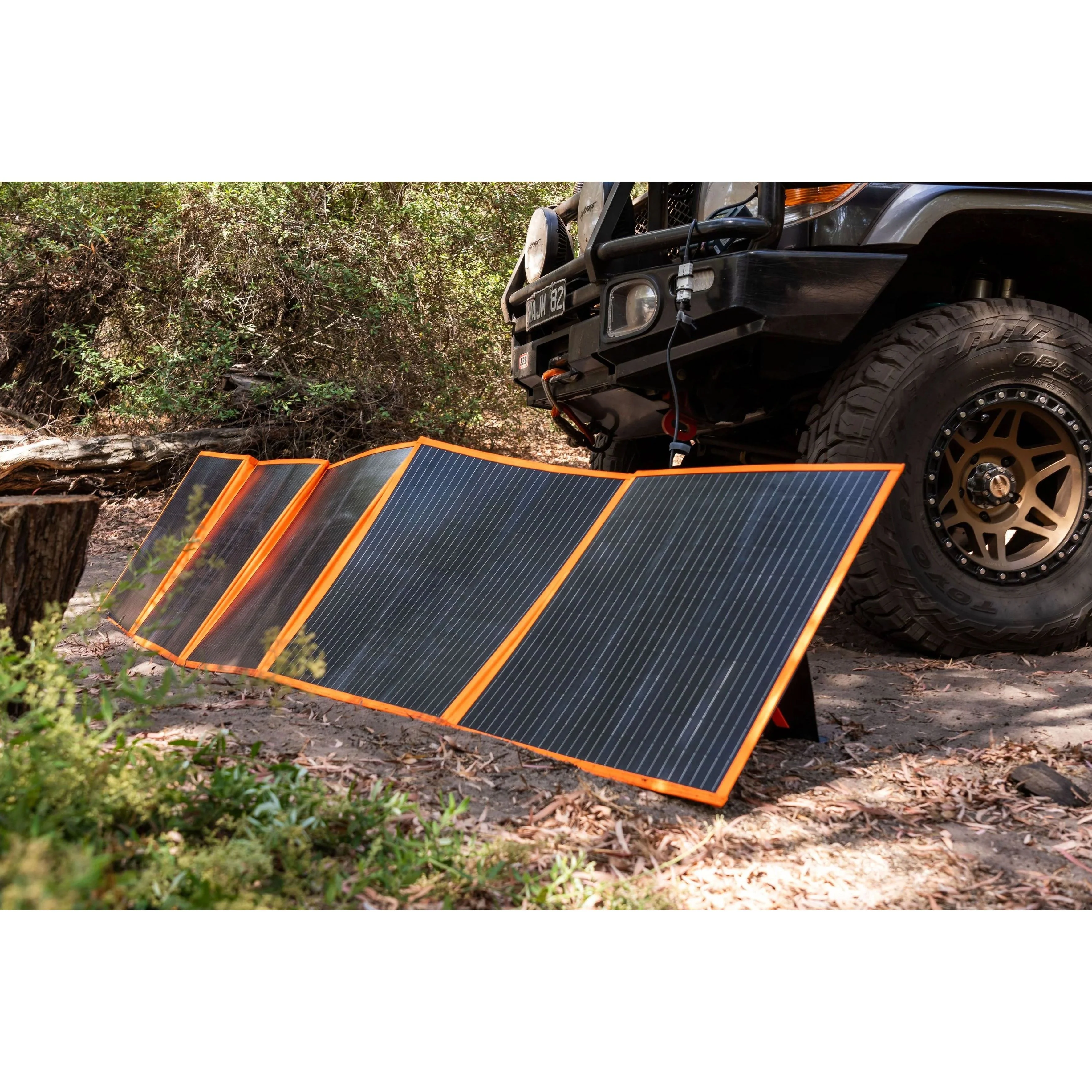 Wildtrak 240 watt Folding Solar Panel IP65 Waterproof & carry Bag - Image 7
